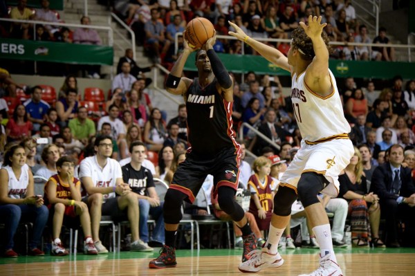 寻求改投英 寻求改投英